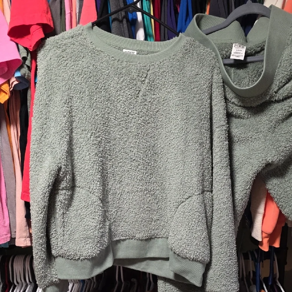 PINK Victoria's Secret Sage Green Crew Neck Sweater And Joggers - Picture 2 of 3